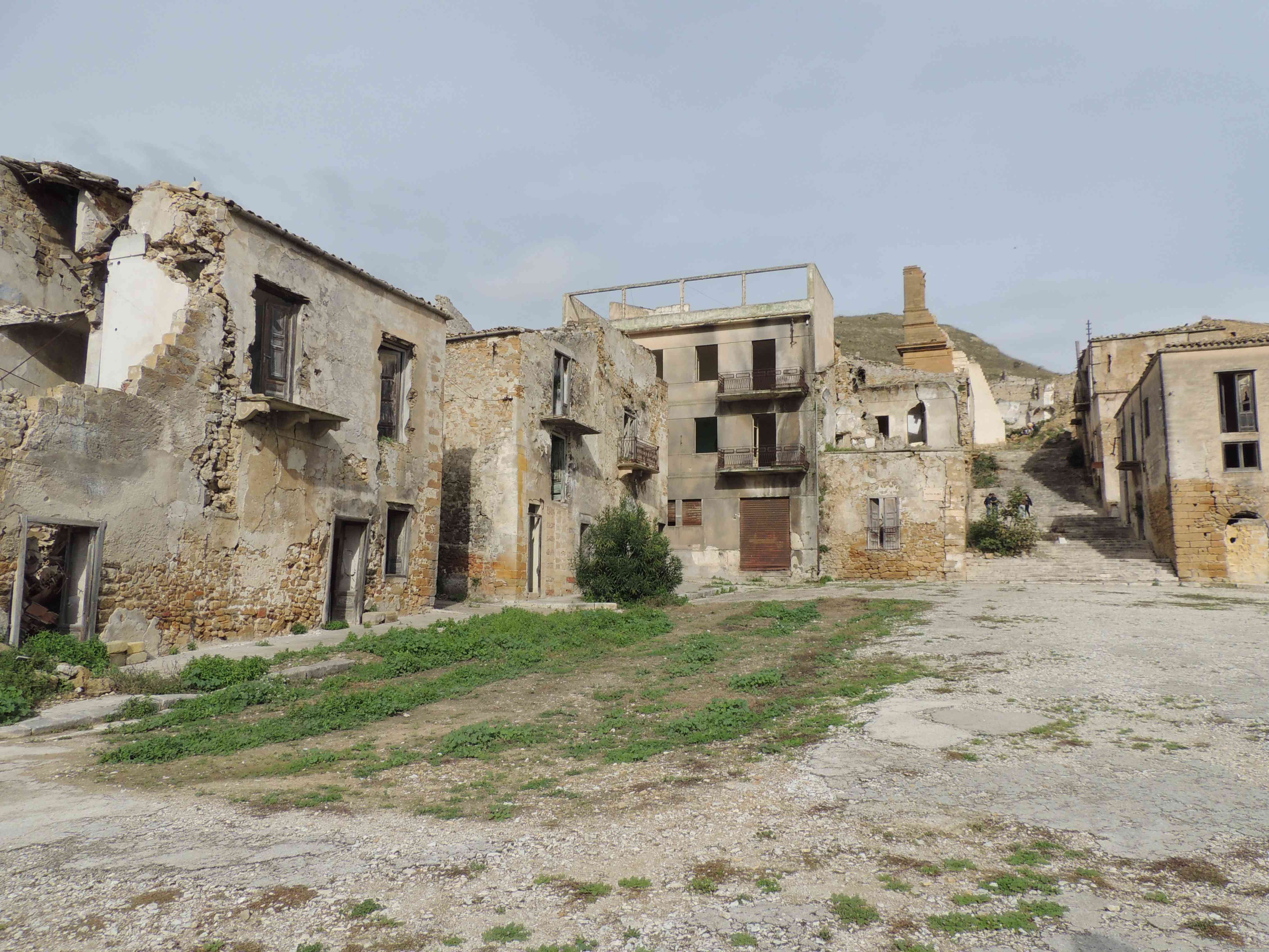 Immagine articolo: Impegno del governo per la ricostruzione della Valle del Belice. Accolto alla Camera ordine del giorno del M5S Lombardo