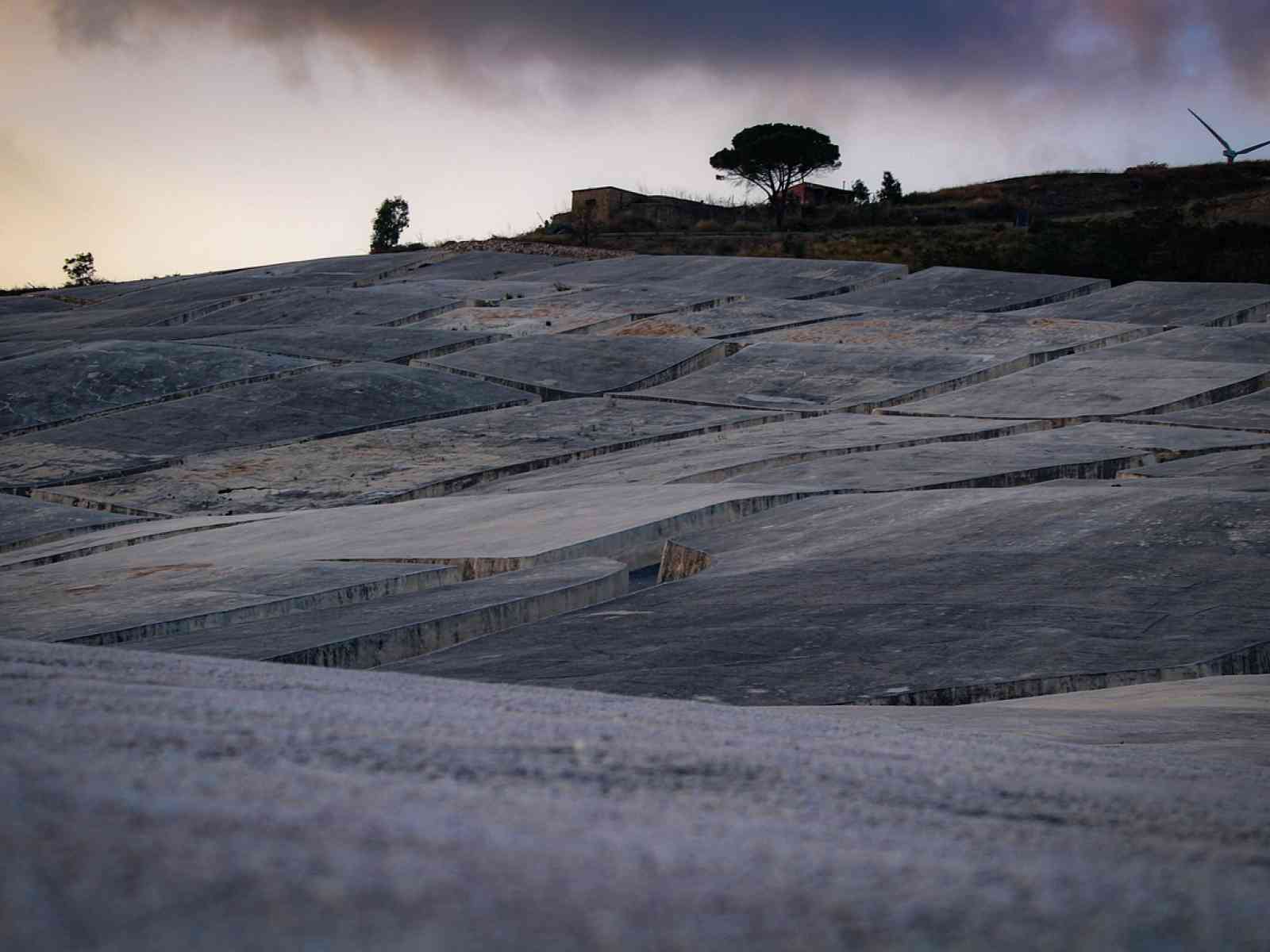 Immagine articolo: Poggioreale e Gibellina protagonisti di ”Freedom-Oltre il confine”, domani sera su Italia 1