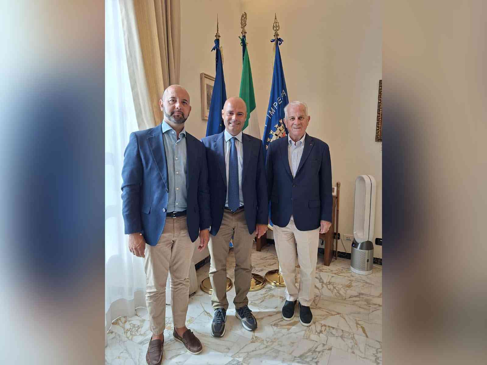 Immagine articolo: Il presidente del Consiglio Comunale di Menfi a Imperia per le Vele d'Epoca