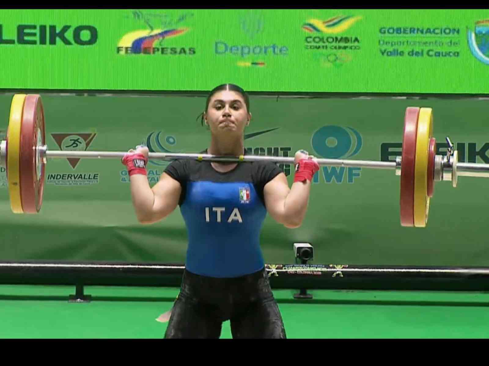 Immagine articolo: Ilenia Vella è medaglia d’argento nello slancio (69 Kg) ai Campionati Mondiali Youth di Calì