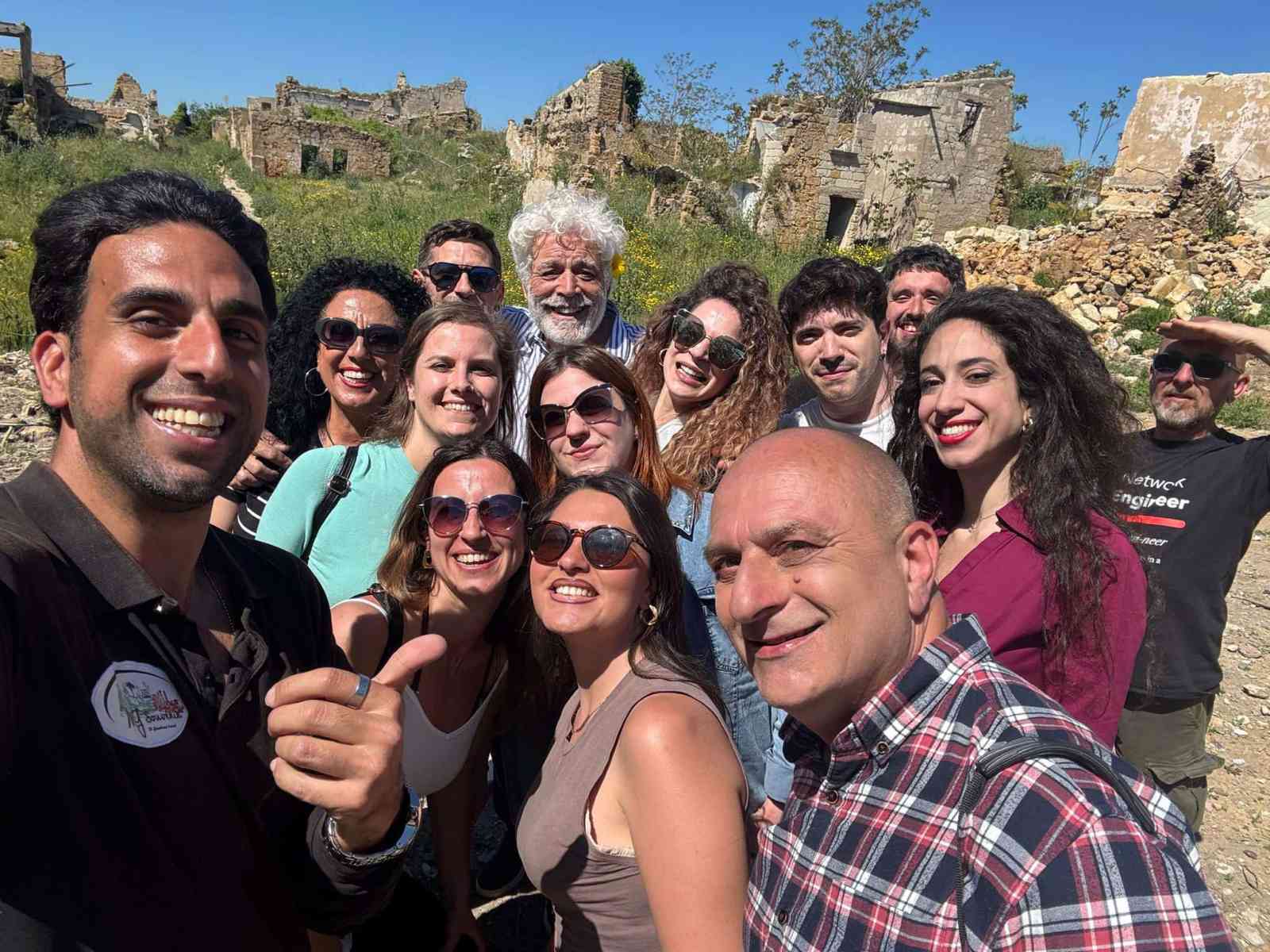 Immagine articolo: I ruderi di Santa Margherita diventano il set cinematografico per il film ”Pochi Attimi”