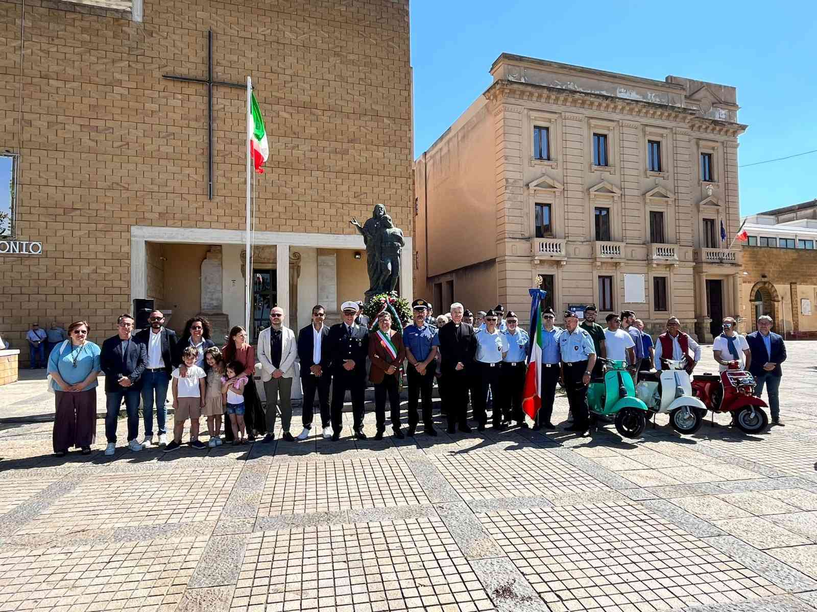 Immagine articolo: ​80° anniversario della Repubblica celebrato anche a Menfi: presenti le autorità civili, militari e religiose