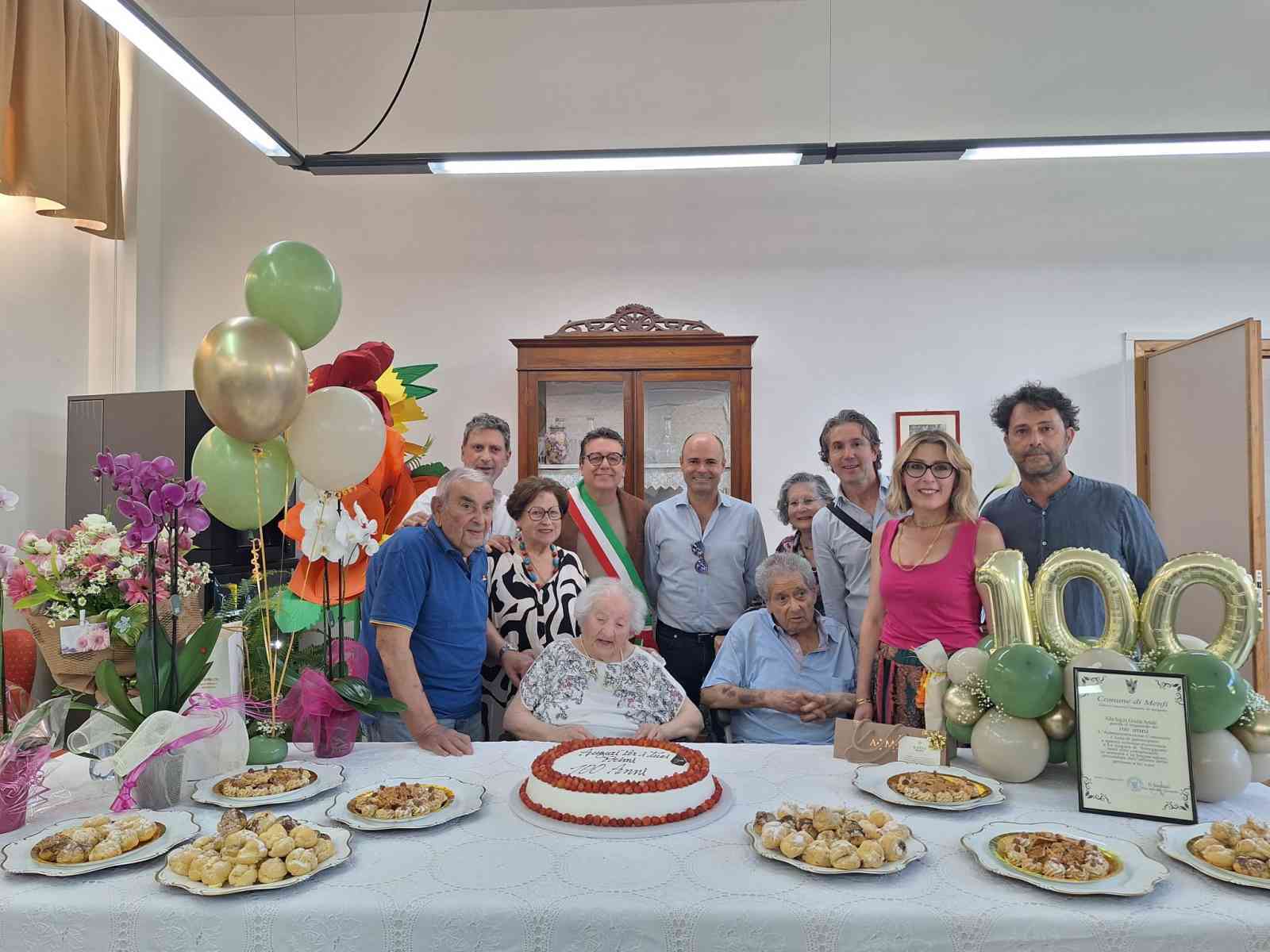 Immagine articolo: Menfi ha una nuova centenaria: Grazia Artale compie 100 anni